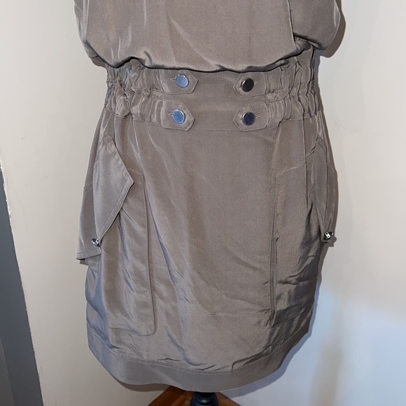 BCBG MaxAzriaTaupe Dress. 💯% Silk. - Picture 4 of 13